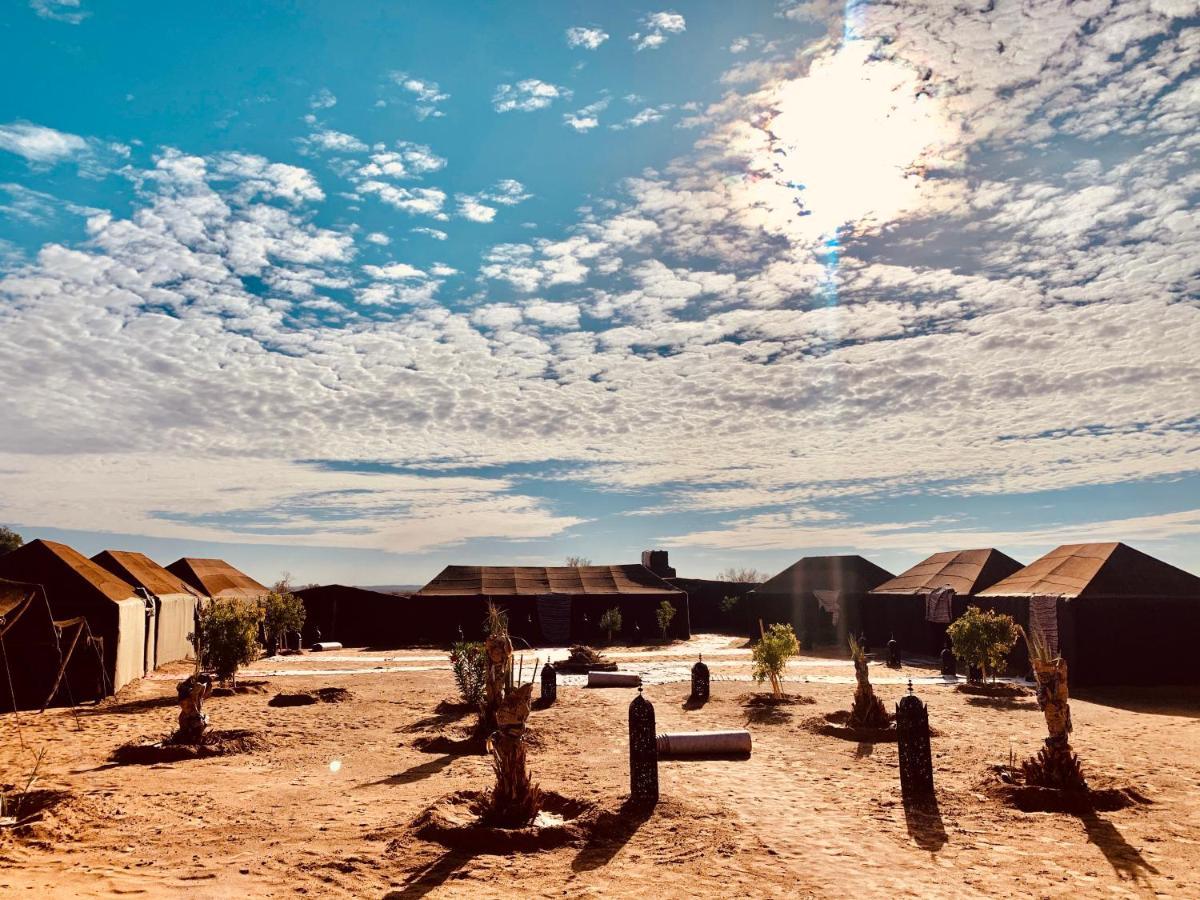 Sahara Wellness Camp Bed & Breakfast เมอร์ซูกา ภายนอก รูปภาพ