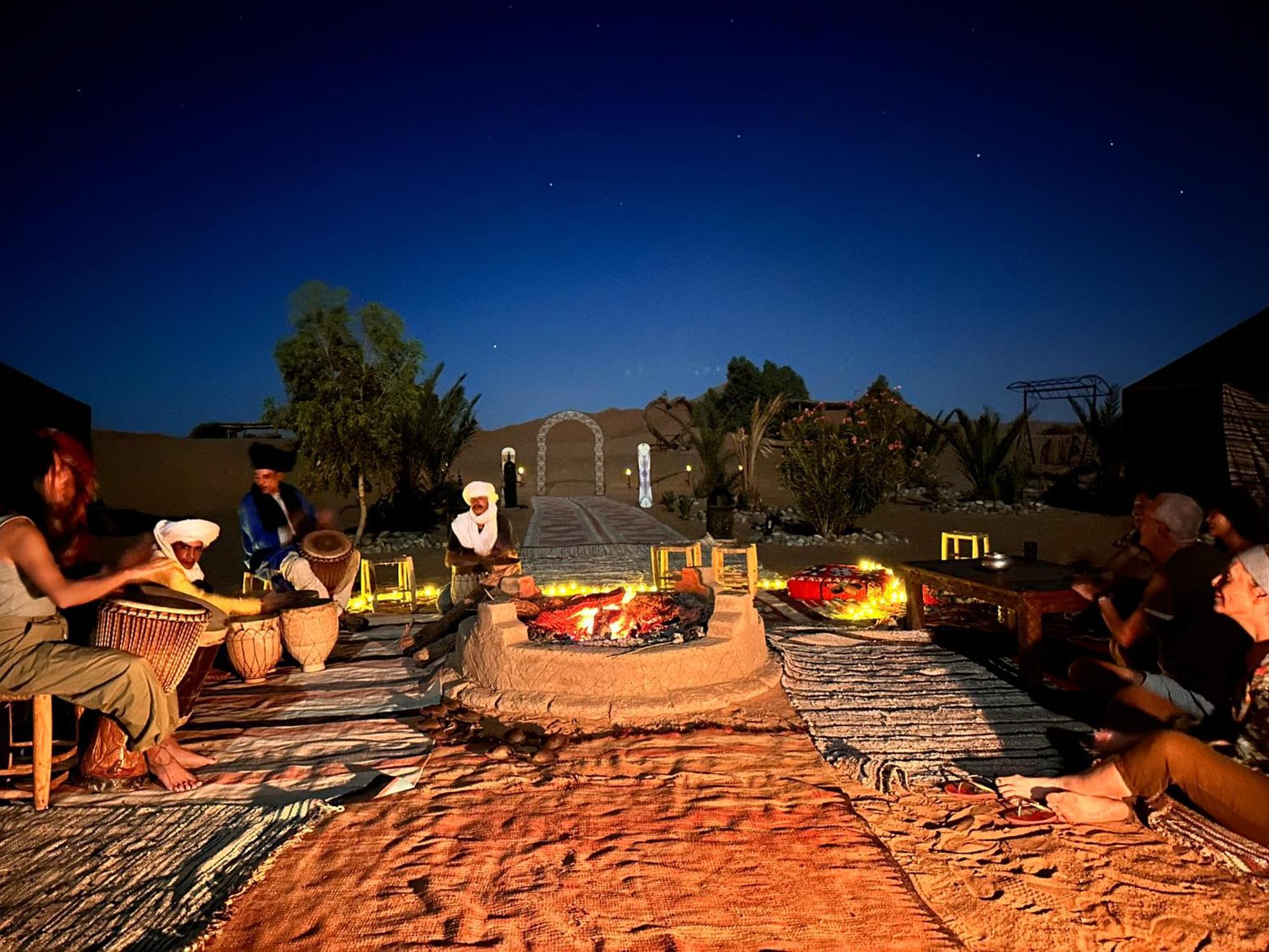Sahara Wellness Camp Bed & Breakfast เมอร์ซูกา ภายนอก รูปภาพ